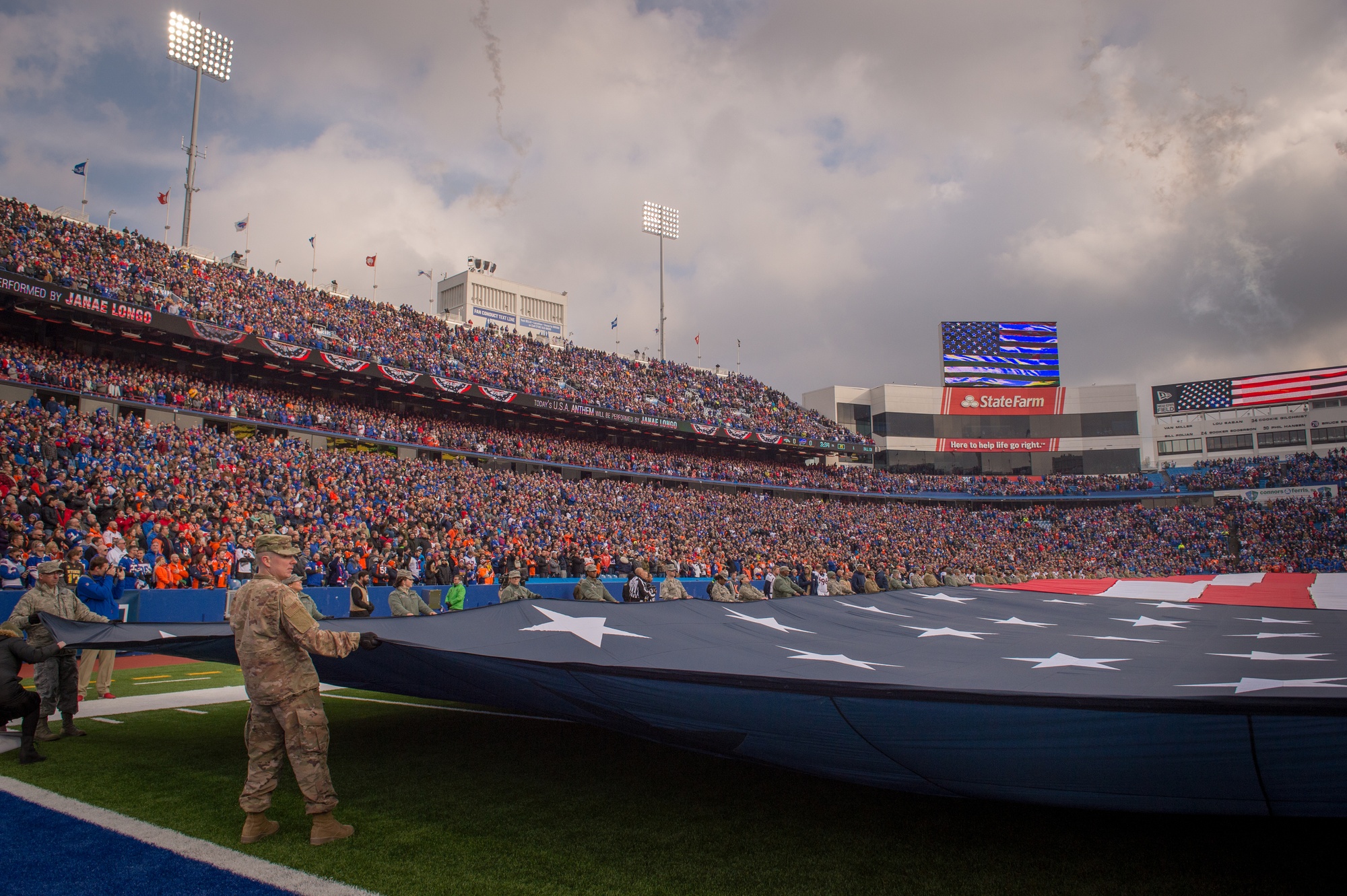 DVIDS - Images - 2019 Buffalo Bills Salute to Service Game: Pregame  Ceremony [Image 3 of 8]