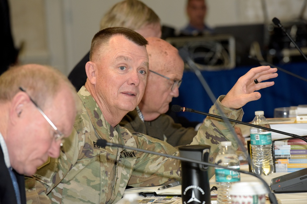Past TRADOC leaders offer insights to leading change