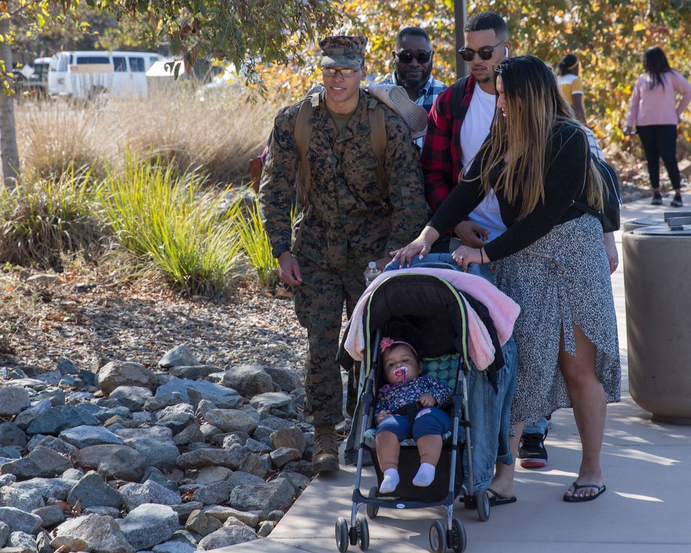 11th MEU finishes personnel offload at Camp Pendleton