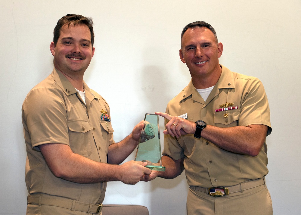 SMWDC Commander Welcomes 15 New ASW/SUW Warfighters