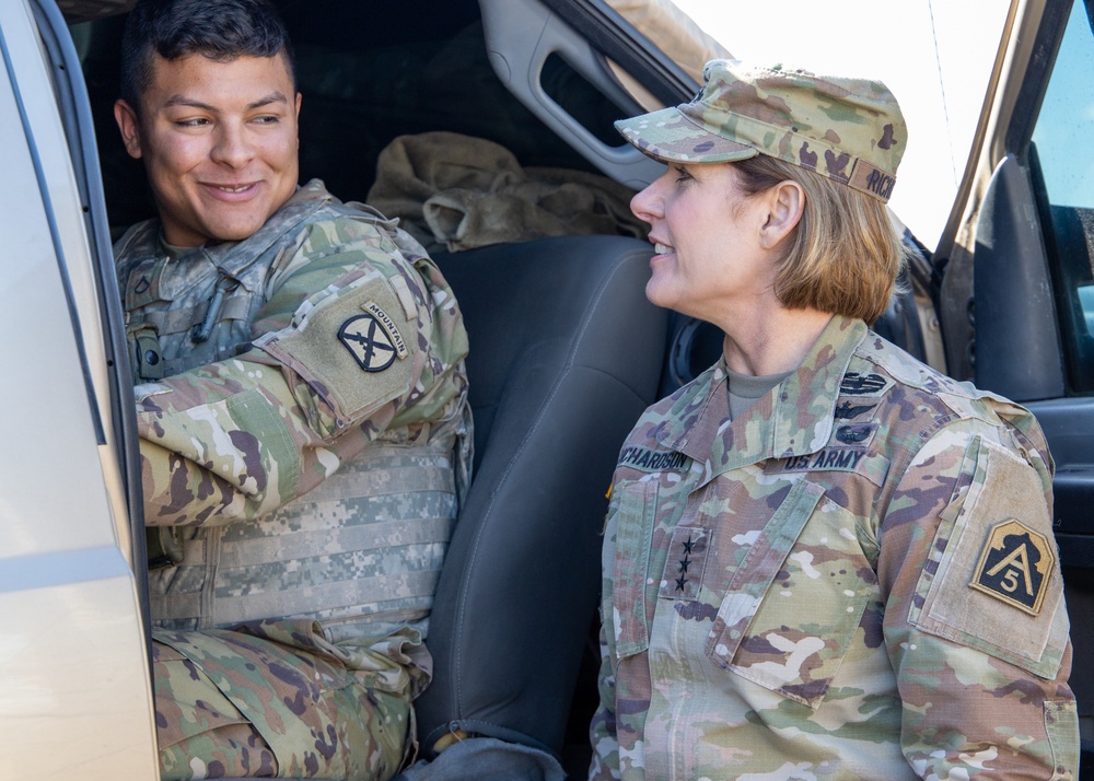 JFLCC Command Team Visits 3/10 Soldiers Working Along the Southern Border in Arizona