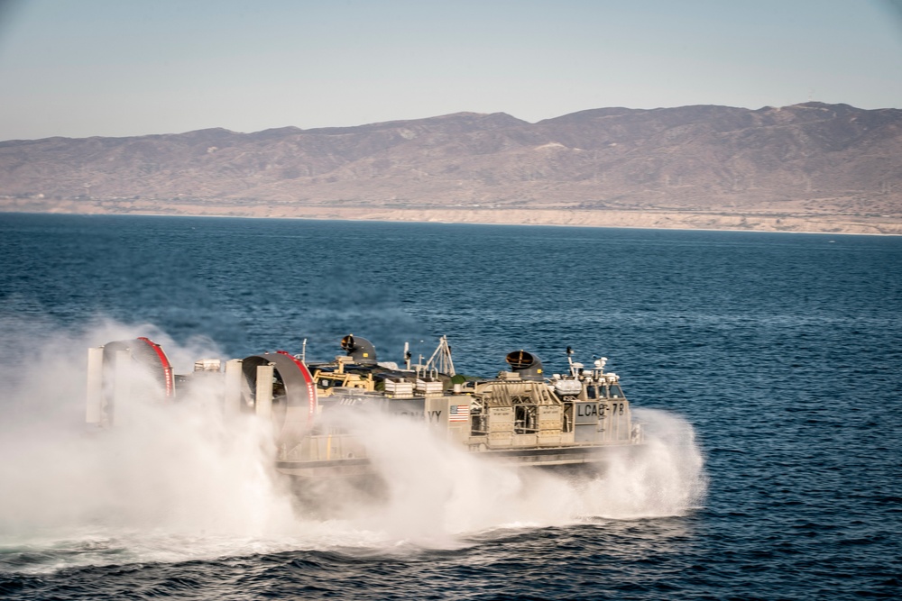 11th MEU conducts amphibious offload to Marine Corps Base Camp Pendleton