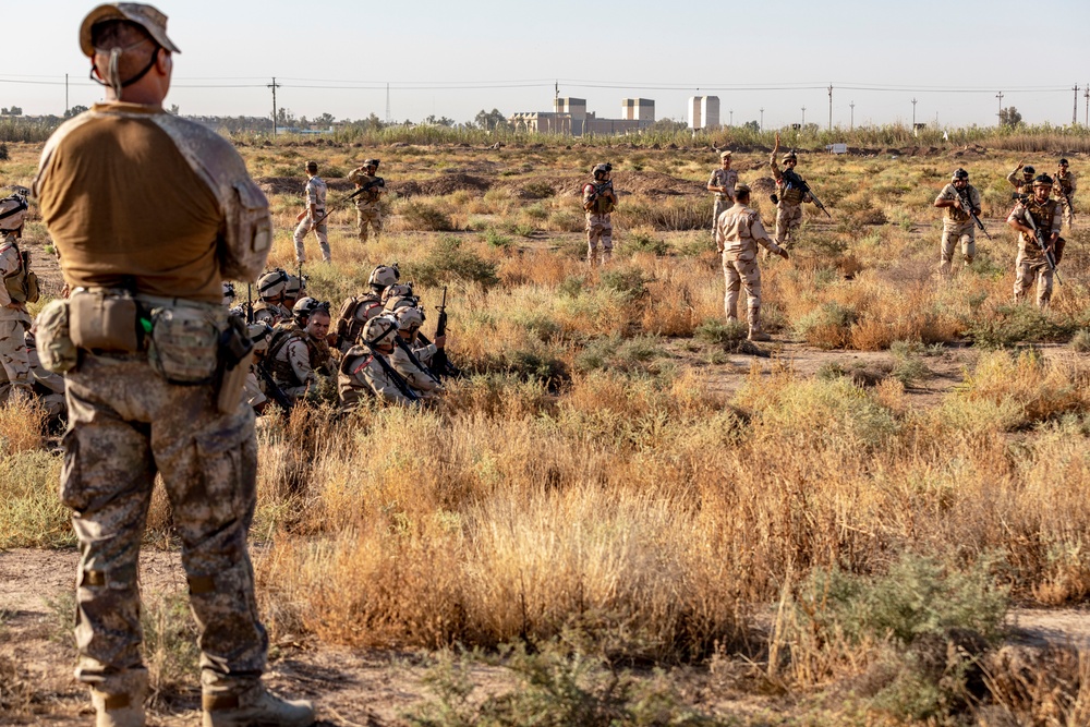 Training Team Whiskey with SINCO II Formations and Movement Training