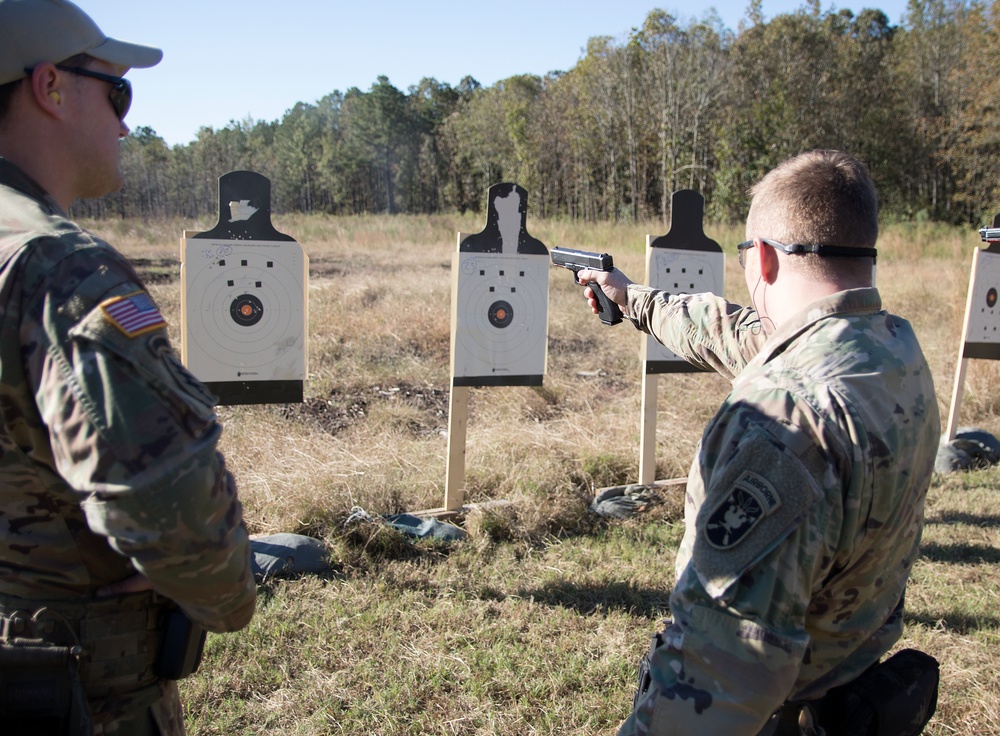 Special Forces Weapons Sergeant Candidates Practice Pistol Basics