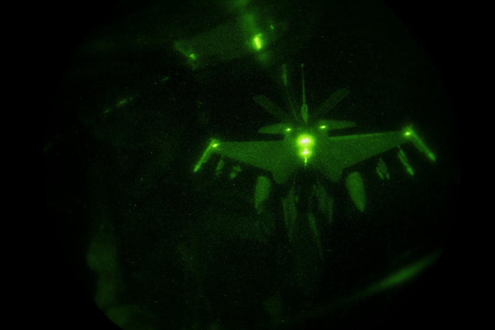 KC-135 AOR refueling mission
