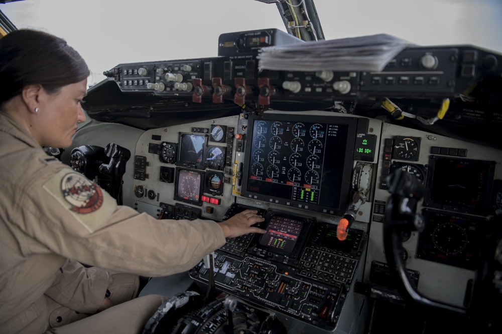 KC-135 AOR refueling mission