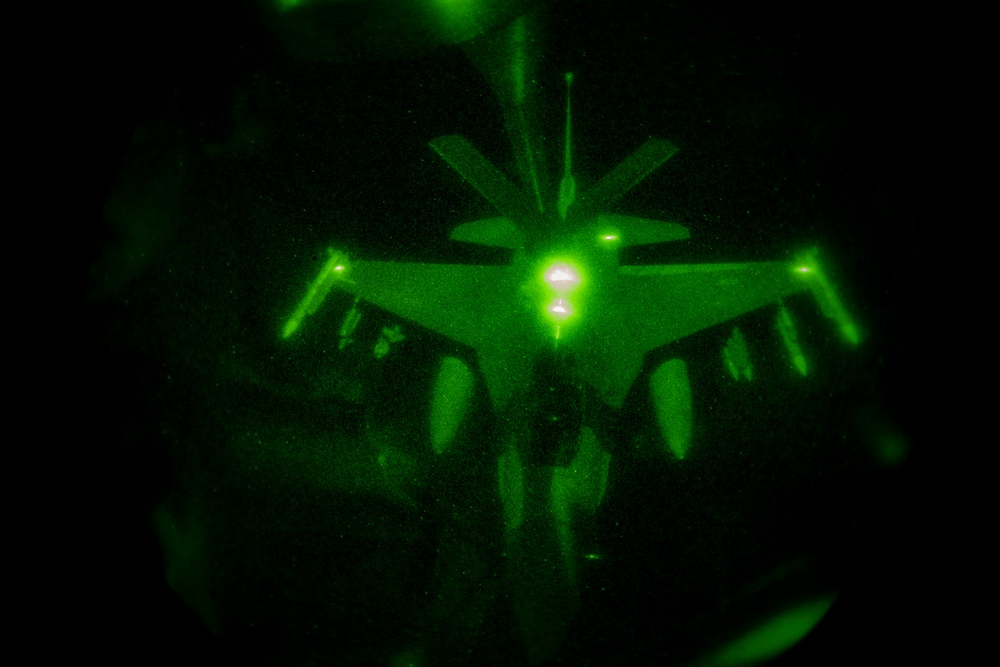 KC-135 AOR refueling mission