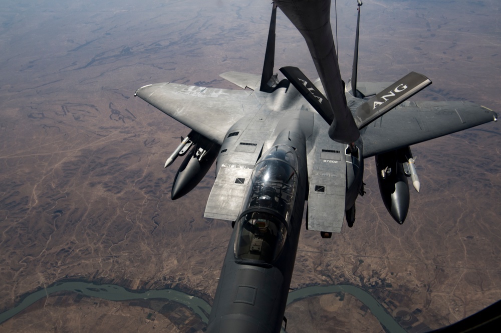 KC-135 AOR refueling mission