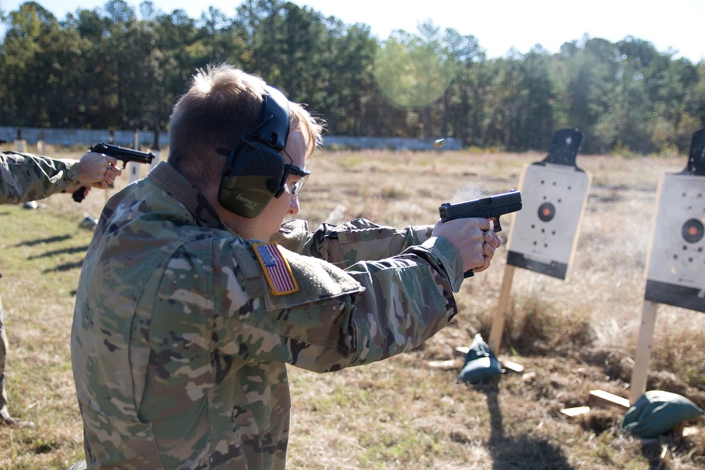 Special Forces Weapons Sergeant Candidates Practice Pistol Basics