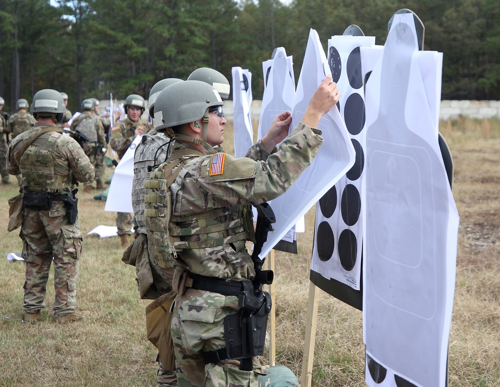 USAJFKSWCS Students Practice Marksmanship Skills