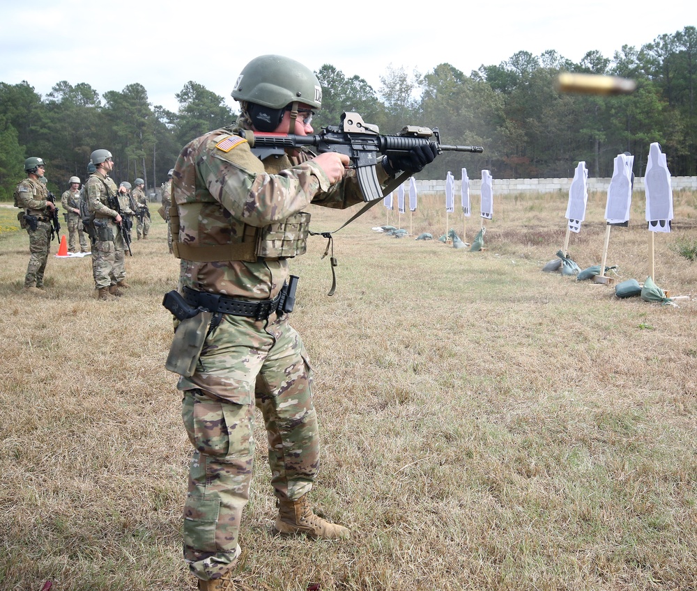 USAJFKSWCS Students Practice Marksmanship Skills