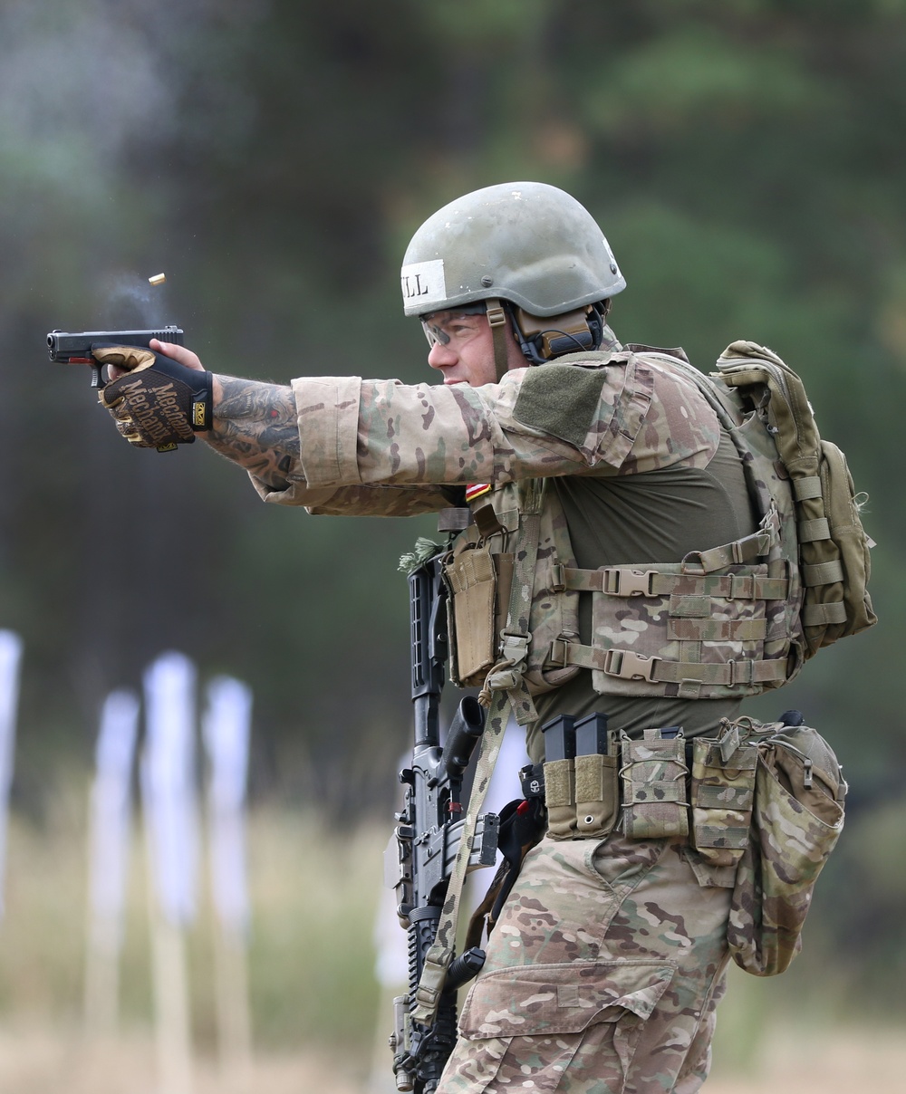 USAJFKSWCS Students Practice Marksmanship Skills