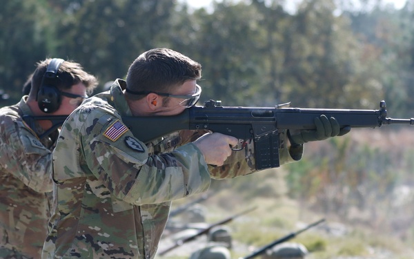 USAJFKSWCS Foreign Weapons Training