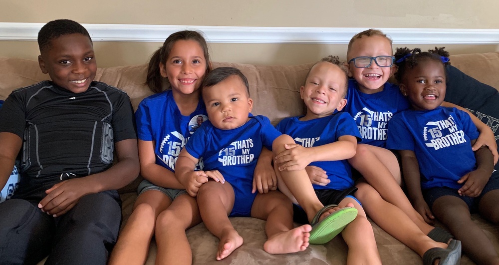 Love still stands: Ohio couple adopts six foster care children