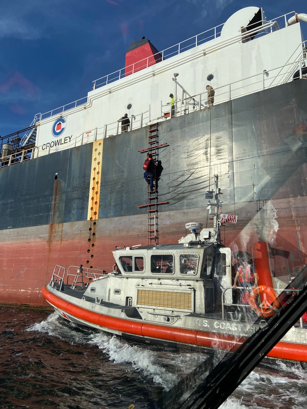 Coast Guard medevacs man from tug in Tampa Bay