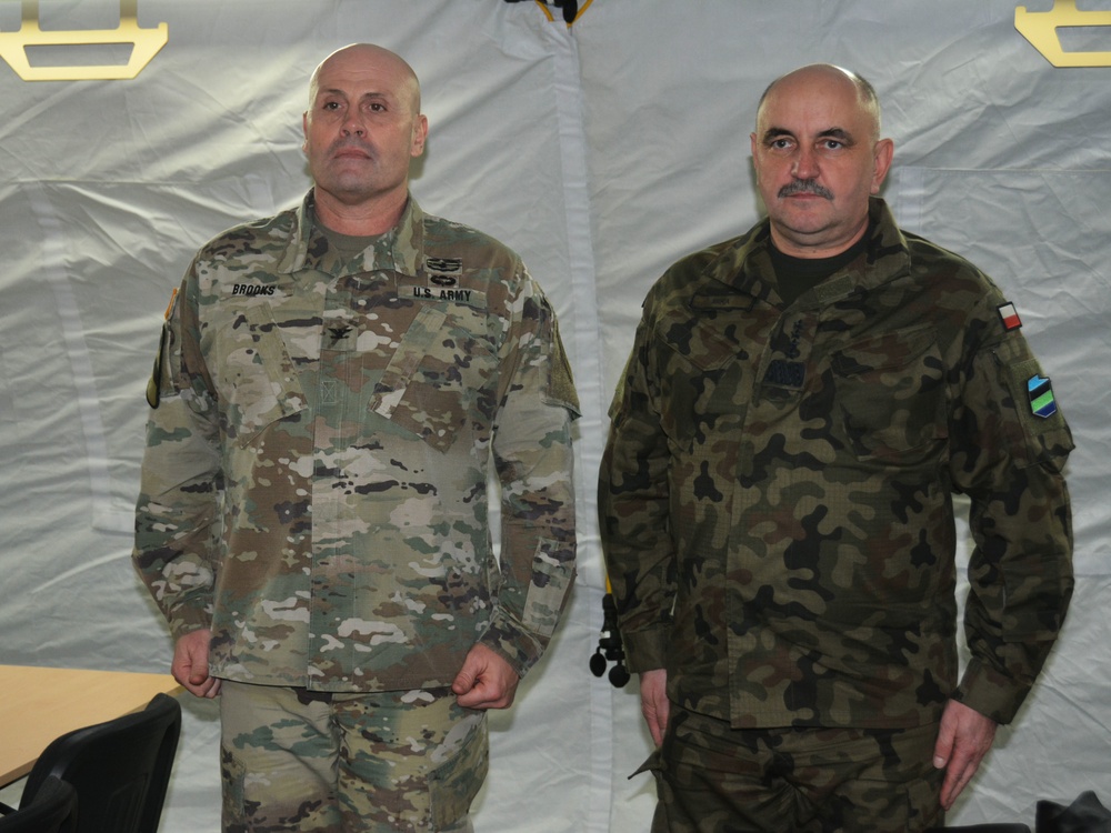 1st Infantry Division Forward leadership visits Torun for Thanksgiving