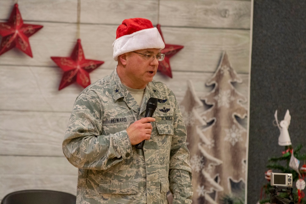 Alaska Guardsmen participate in Op Santa 2019