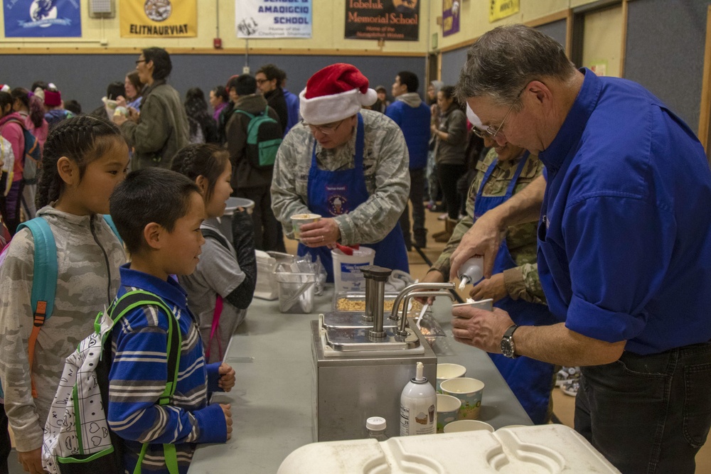 Alaska Guardsmen participate in Op Santa 2019
