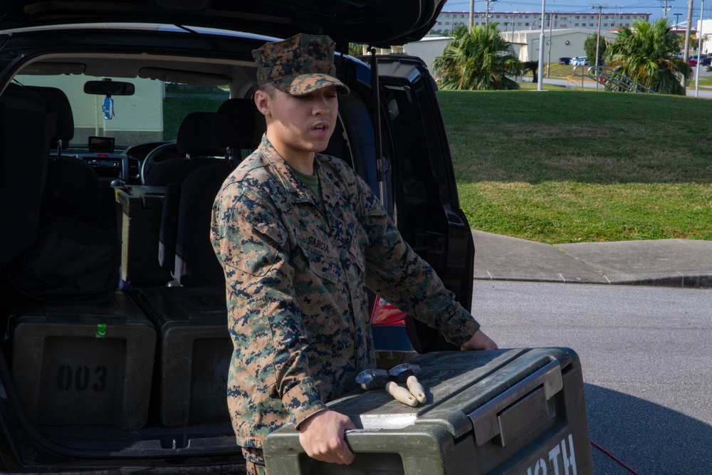 Gobble Gobble: 31st MEU Thanksgiving after a conditioning hike