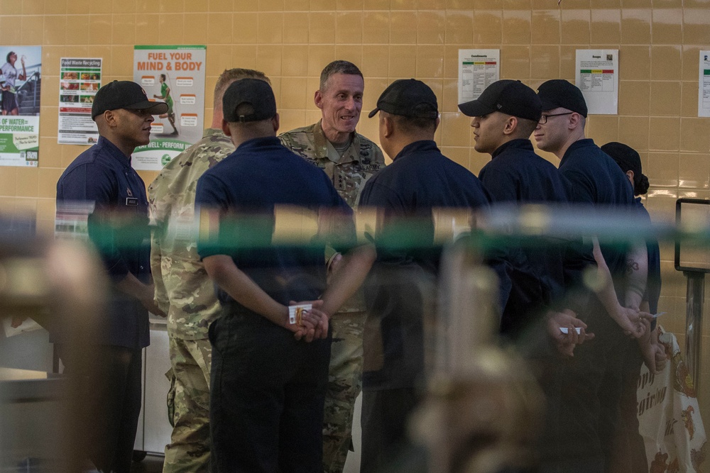 I Corps Commanding General Greets Raptor Dfac Soldiers