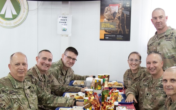 Command Sgt. Maj Brian Hester meets 38th ID troops