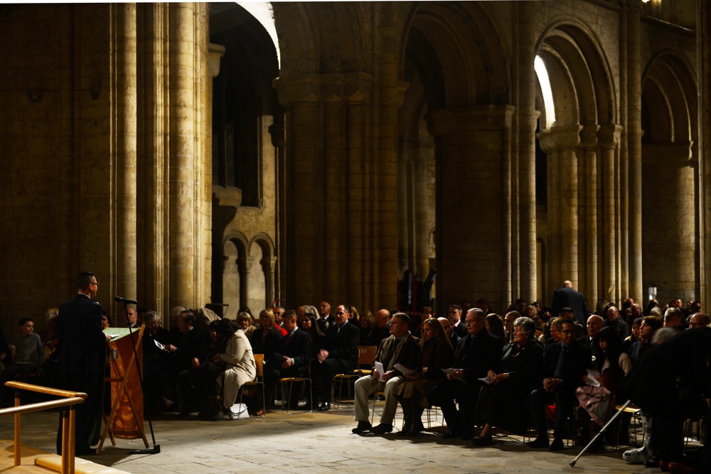 Airmen celebrate Thanksgiving Eve at Ely Cathedral