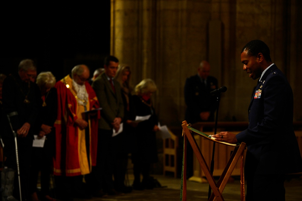 Airmen celebrate Thanksgiving Eve at Ely Cathedral