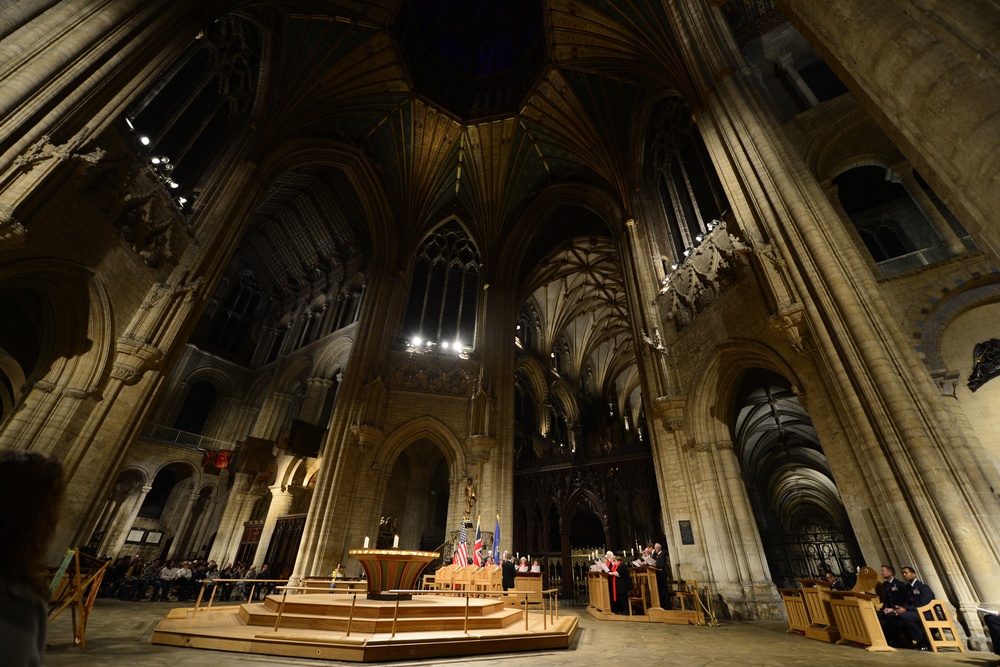 Airmen celebrate Thanksgiving Eve at Ely Cathedral
