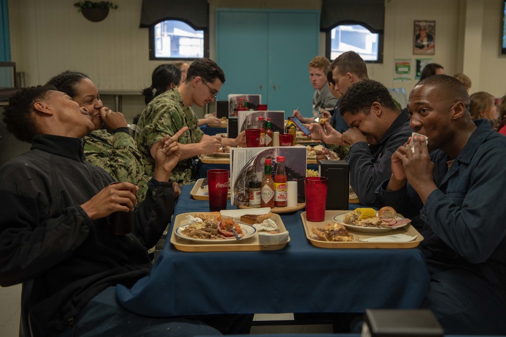 USS George Washington Celebrates Thanksgiving
