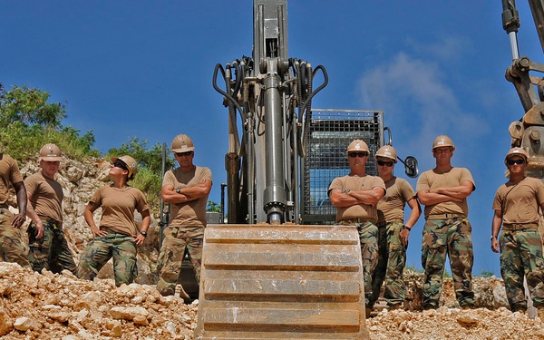 Runnin' Roos Det Guam