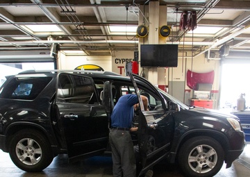 California Jobs Challenge scholars train in automotive technology