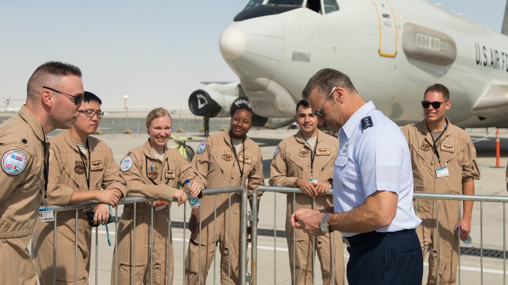 AFCENT commander visits 2019 Dubai Airshow