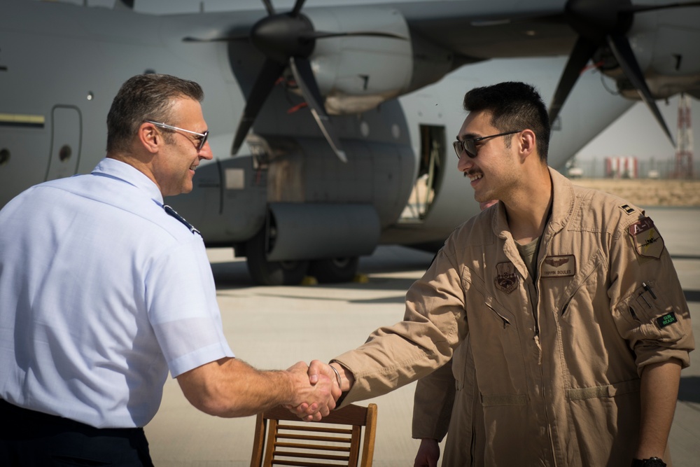 AFCENT commander visits 2019 Dubai Airshow