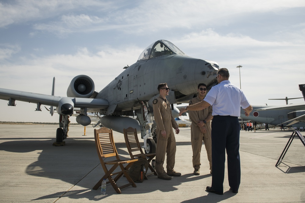 AFCENT commander visits 2019 Dubai Airshow