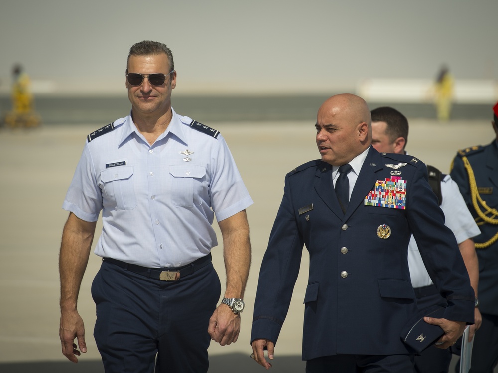 AFCENT commander visits 2019 Dubai Airshow