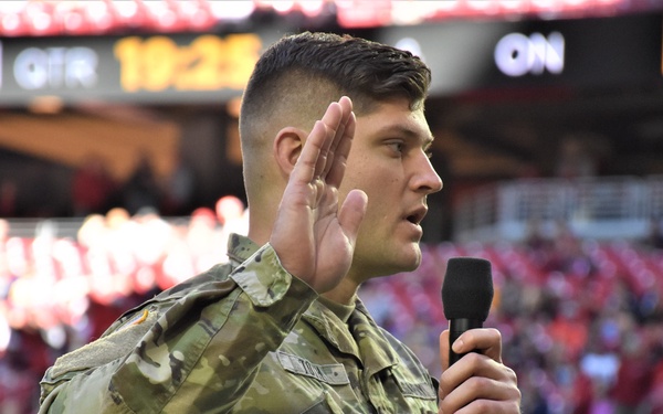 West Point NFL player conducts mass oath of enlistment ceremony