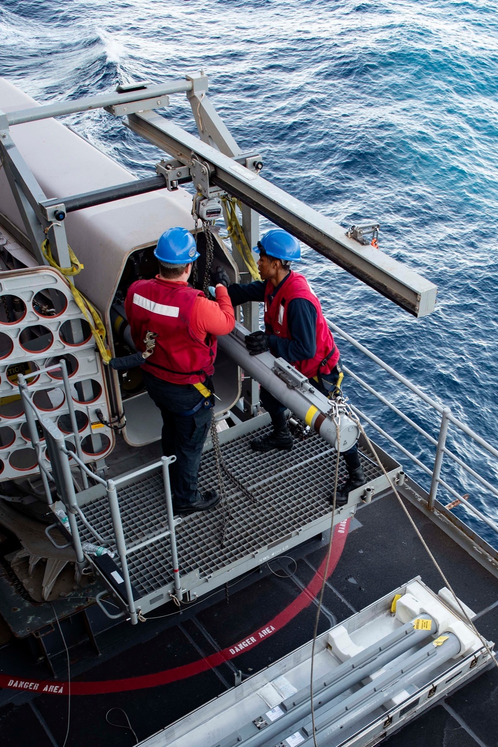 USS Harry S. Truman (CVN 75) transits the Atlantic Ocean