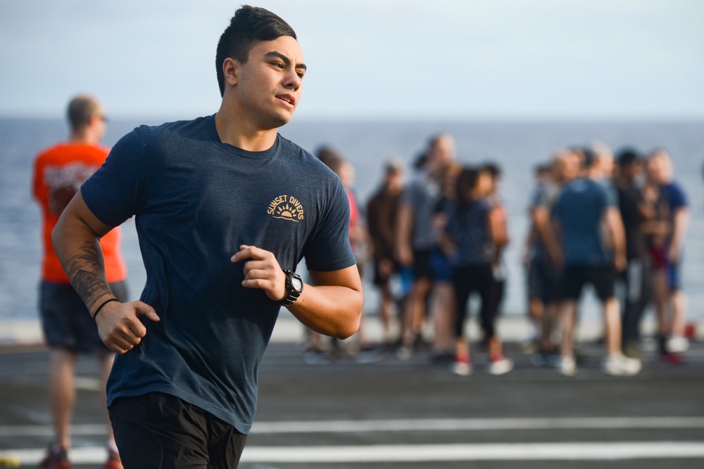 USS Harry S. Truman (CVN 75) transits the Atlantic Ocean