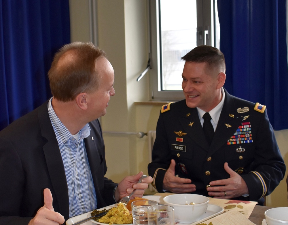7th ATC and Ansbach leadership celebrate Thanksgiving with Soldiers and host nation guests