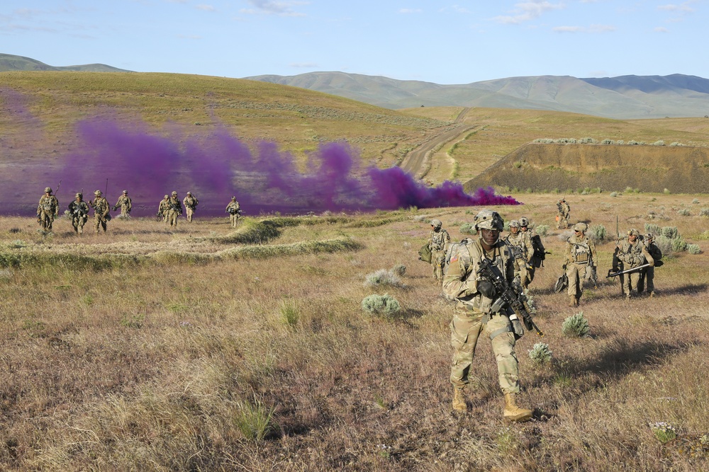2ID Soldiers Clear Objectives During Bayonet Focus 19-02