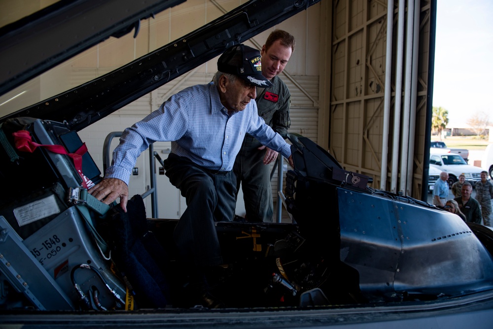 WWII, Korean, Vietnam war veteran pilot visits Tyndall