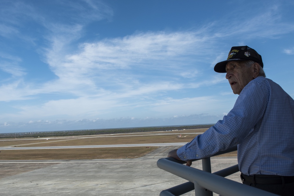 WWII, Korean, Vietnam war veteran pilot visits Tyndall