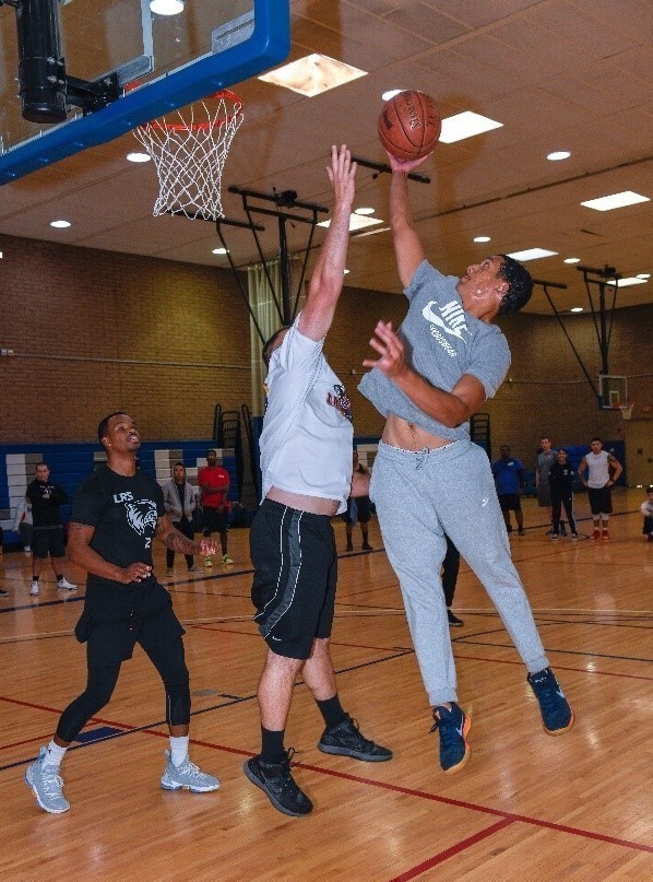Luke hosts fourth annual Thunderbolt Cup