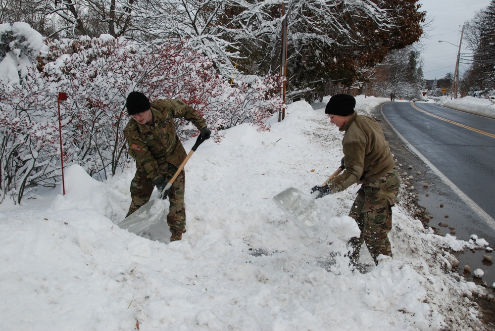 NY Army National Guard troops assist in snow storm clean up