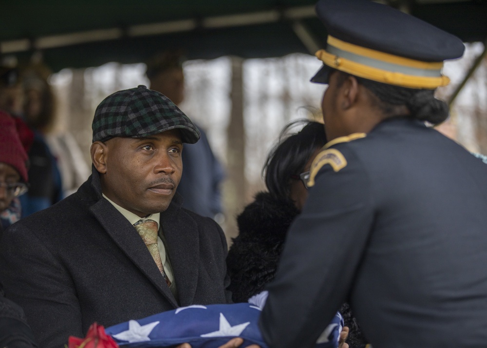 NY Military Forces Honor Guard conducts Calverton Funeral for former Soldier