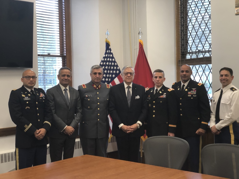 DFL Spanish hosts Chile’s Ambassador to the U.S. for lecture