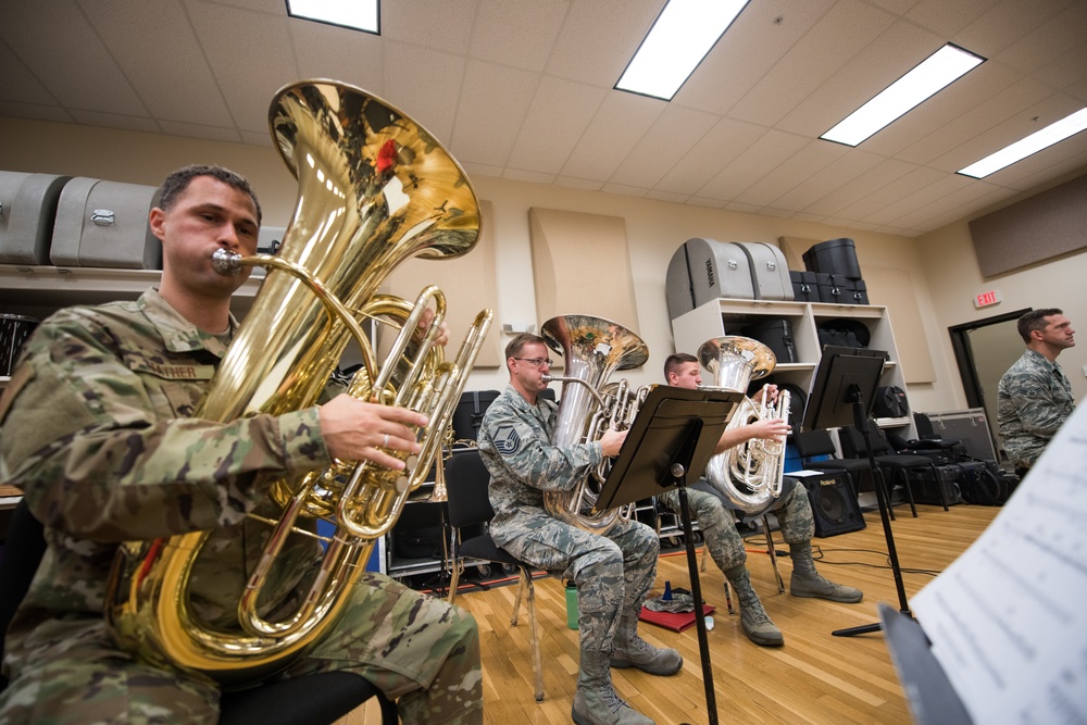 General rocks with Band of the West