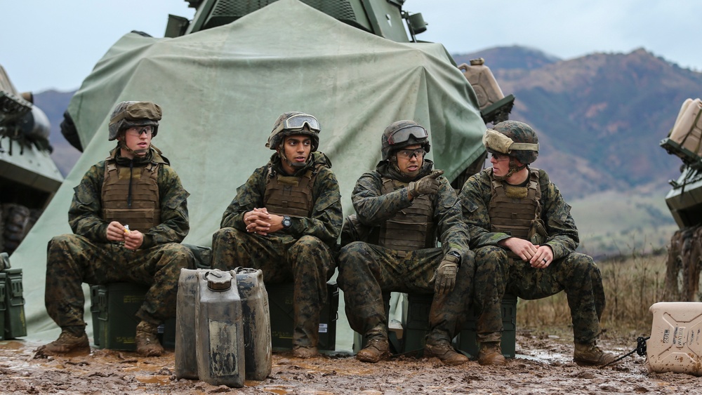 Marines with SOI-West engage targets during LAR Marine Course