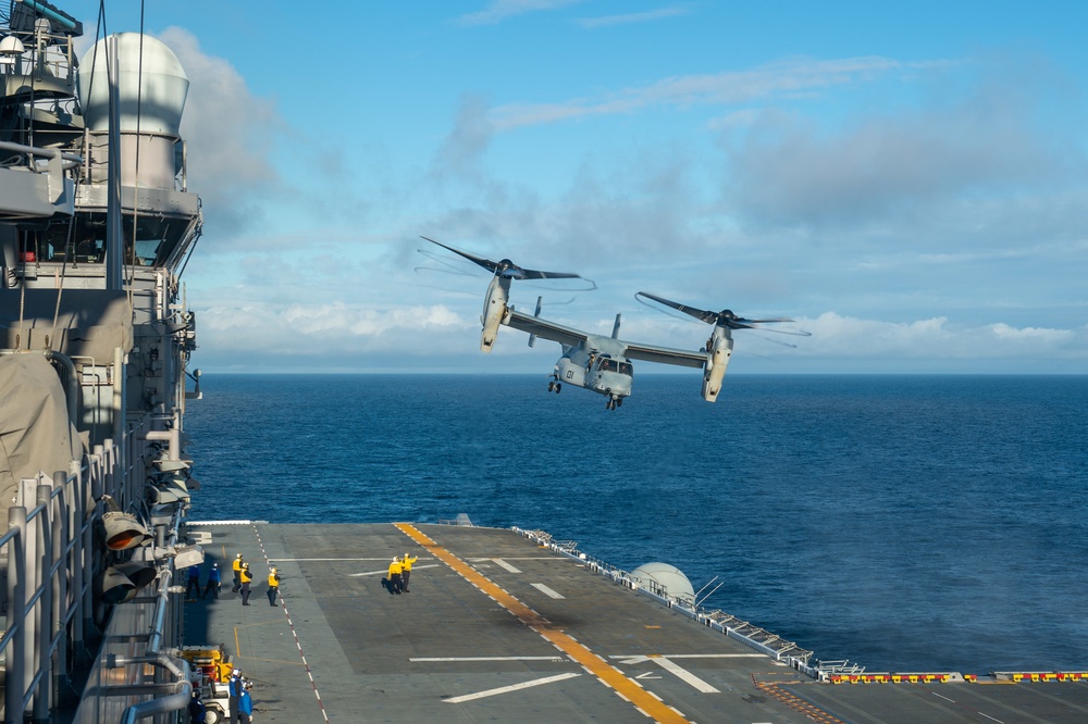 USS Makin Island Underway