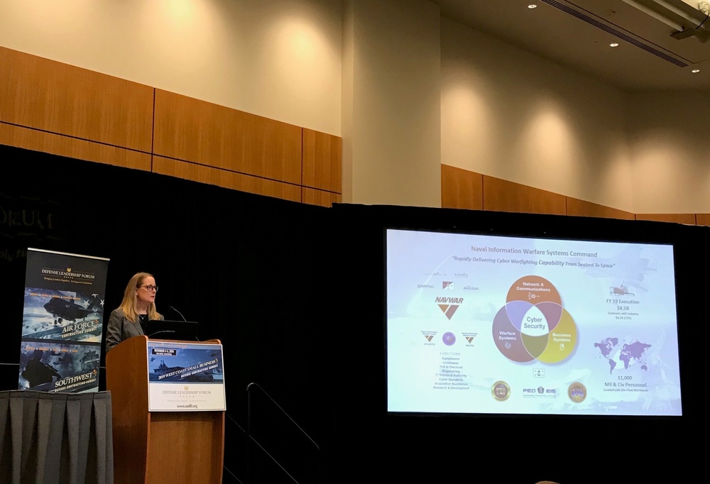 NAVWAR Connects with Small Businesses at Defense Contracting Summit